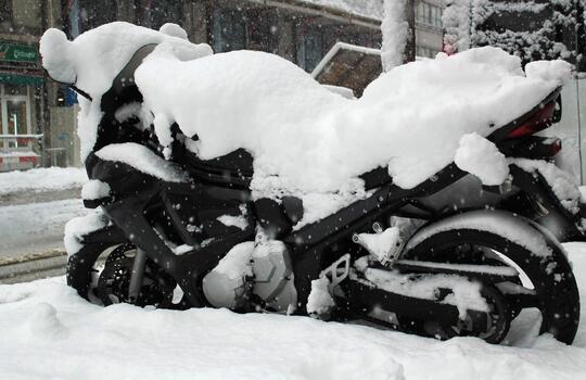 Pochopte, proč váš motocykl po zimě nenastartuje